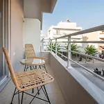 Апартаменти Cozy - 3 Min Walk To & Town - I Кос