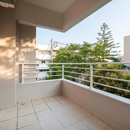 Διαμέρισμα Town, 3 Min To - Kyma 1