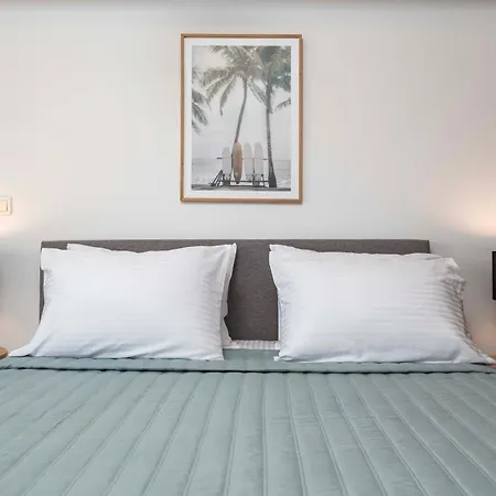 アパート Cozy Central Stay - 3 Min Walk To Beach & Town - I *