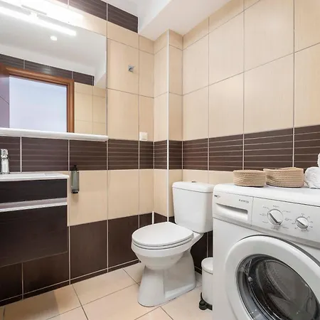 Town, 3 Min To - Kyma 1 Апартаменти